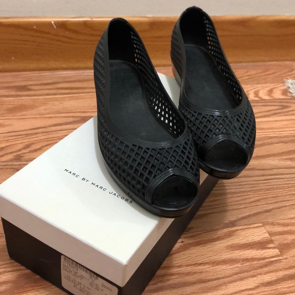 marc jacobs jelly shoes
